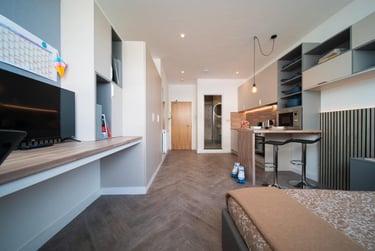1 bed studio, 170 Armada Way, City Centre, Plymouth, PL11LB - Image 2